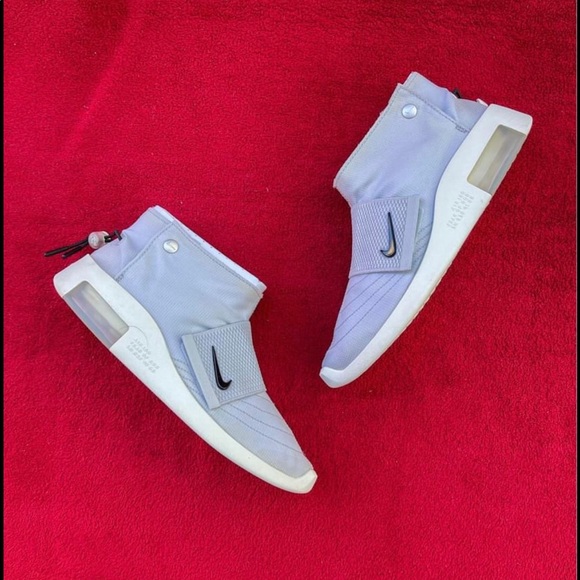 Nike - Picture 3 of 3